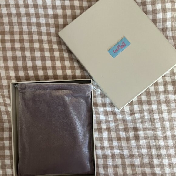 Milk Bar scarf - NWT - Picture 6 of 7